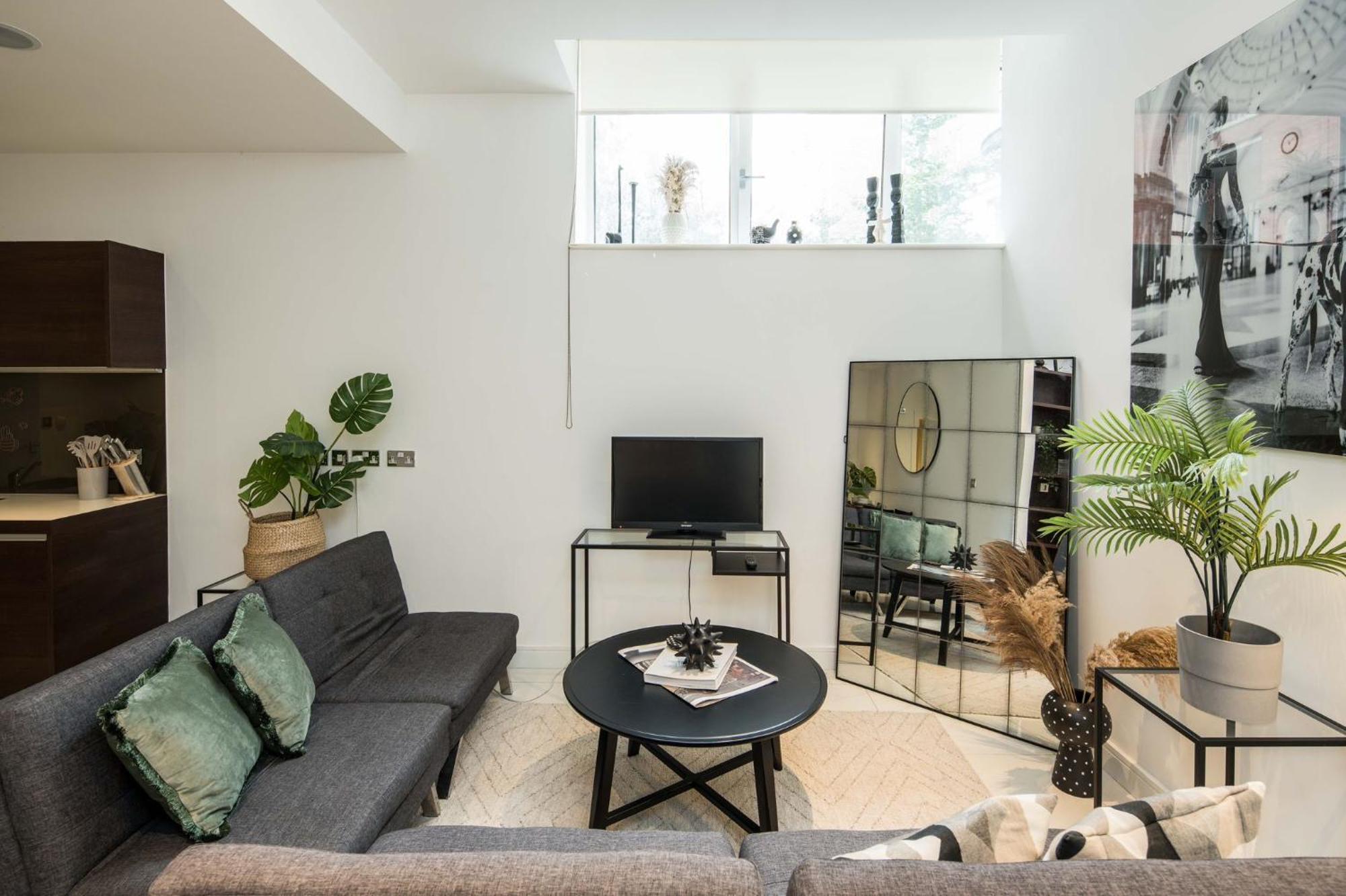 One Bedroom Flat Near Of London,soho-covent Garden London