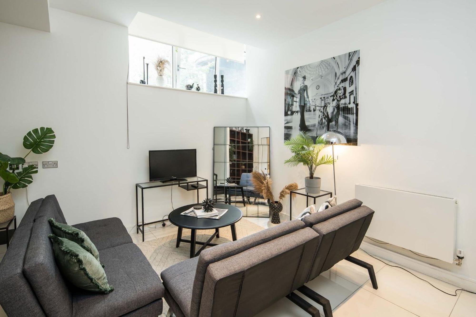 One Bedroom Flat Near Of London,soho-covent Garden Apartment London